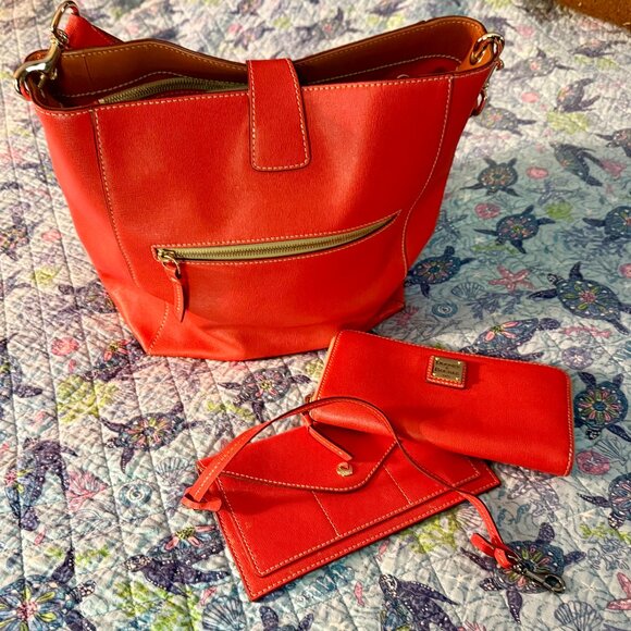 Dooney & Bourke Ashby GeraniumTote w Wallet - Picture 8 of 13